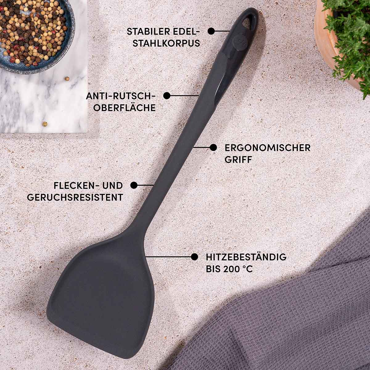 Pfannenschaufel mit robusten Edelstahlkern