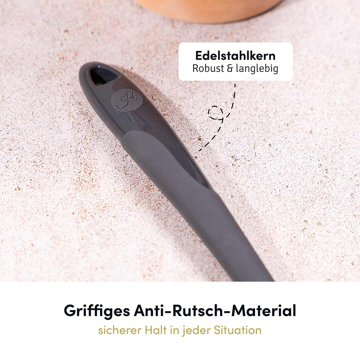 Pfannenschaufel mit robusten Edelstahlkern